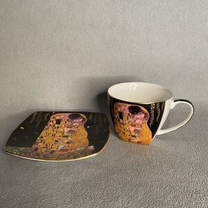 Smile Austria Gustav Klimt The Kiss Tea Cup‎ Saucer Black Gold Art Souvenir